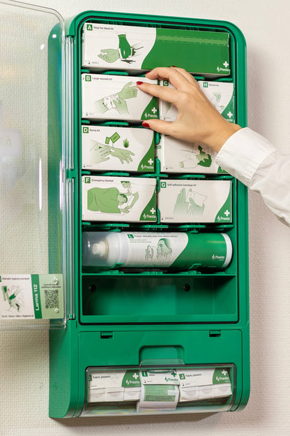 Forudbestil: Presto Førstehjælpsstation inkl. holder til hjertestarter