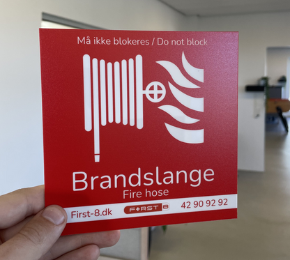 Brandslange skilte 15x15 cm First-8