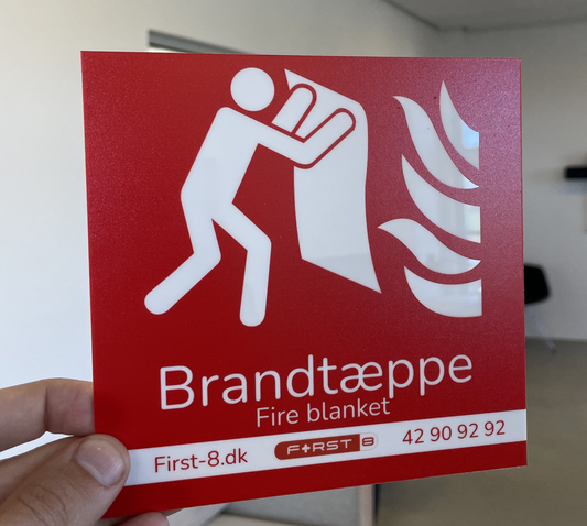 Brandtæppe skilte 15x15 cm